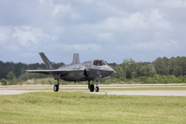 F-35 Pistte şimşek çakma