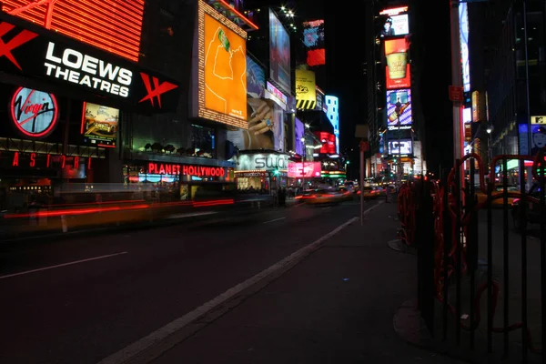 New York City Június 2005 Lights Megvilágítja Késő Esti Tömeg — Stock Fotó