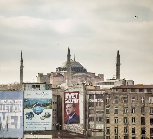 Stanbul Türkiye Nisan 2017 Cumhurbaşkanı Recep Tayyip Erdoğan Siyasi Posteri — Stok fotoğraf