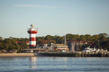 Hilton Head, Güney Carolina'da Harbortown ve deniz feneri