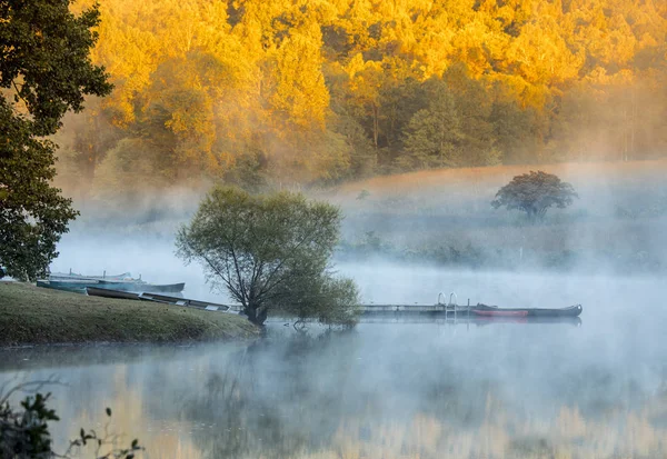 Niebla Agua Con Colores Otoño Fondo Carolina Del Norte —  Fotos de Stock