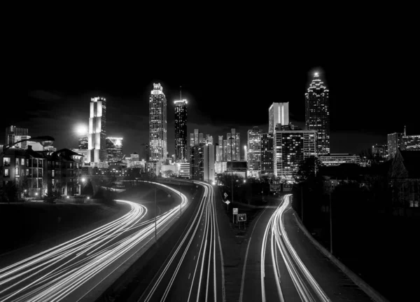 Vista Atlanta Skyline Autopista Por Noche — Foto de Stock