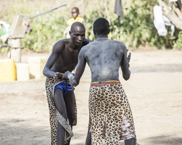 Landsbygds Scen Lokala Män Traditionell Kultur Föreställning Sudan Afrika — Stockfoto