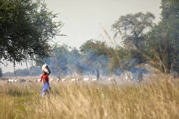 Mujer en Sudán del Sur rural —  Fotos de Stock