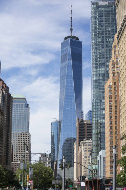 Manhattan Adası'ndaki Battery Park'tan görüldüğü gibi New York şehir merkezi.