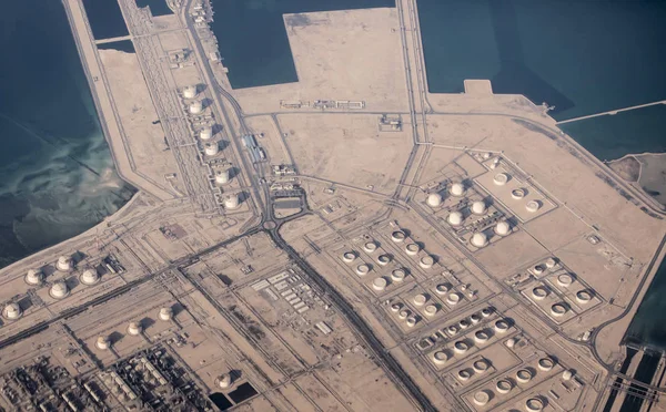 Luchtfoto Van Olie Opslag Verzend Faciliteiten Langs Kust Van Qatar — Stockfoto