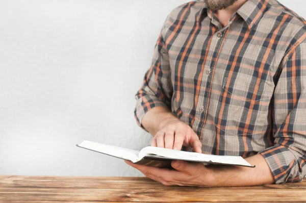 Opened Bible Book Hands Man Sitting Wooden Table — Stock Photo, Image