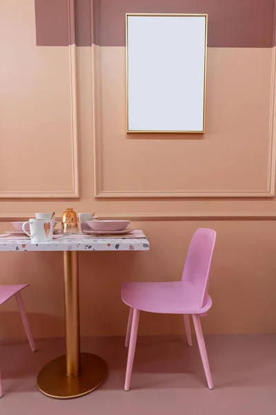 Stylish Kitchen Terrazzo Table Utensils Pastel Colors Pink Chairs — Stock Photo, Image