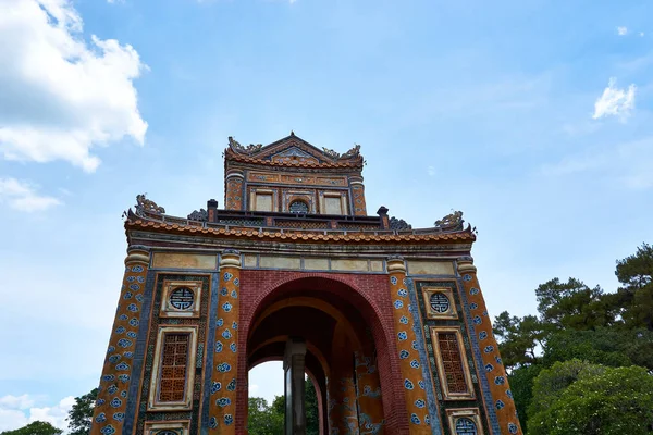 Grab und Gärten des tu duc Kaisers im Farbton, Vietnam — Stockfoto