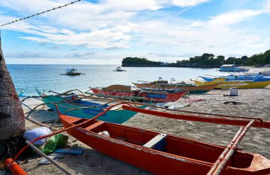 Malapascua, Filipinler, 2019. Temmuz. 15 : Malapascua güzel plajda Tekne. Filipinler