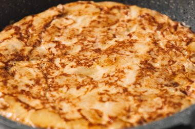 tortilla de patatas , tipik İspanyolca yemek