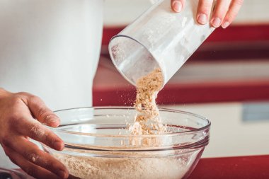 Proses pişirme ev yapımı seitan. Vegan et nasıl yapılır