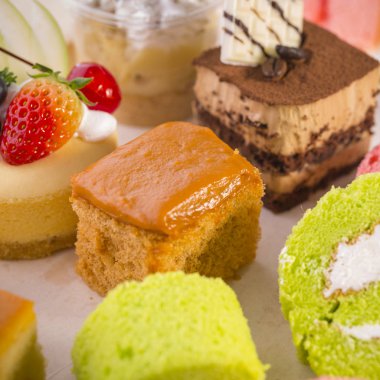 mutfakta masada lezzetli farklı ev yapımı kek