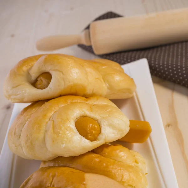 Heerlijke Bakkerijproducten Met Vulling Plaat — Stockfoto