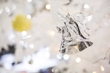 Noel ve yeni yıl renkli süslemeleri. Noel kutlaması için kavramsal süslemeleri