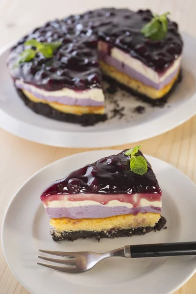 Delicious Mixed Berry Cheesecake Jam Topping Mint Leaves Top — Stock Photo, Image