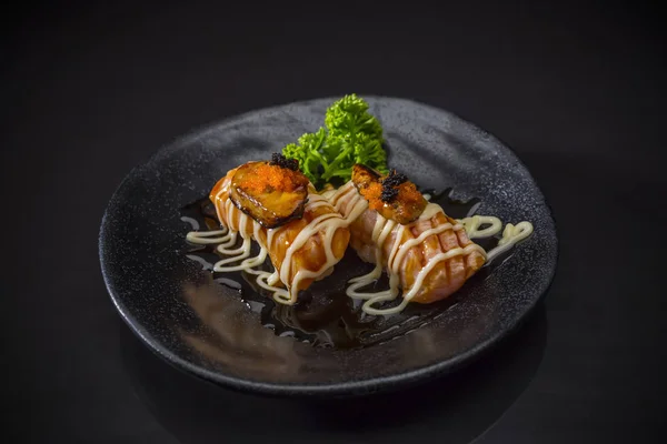 Aburi Lamon Foie Gras Nigiri Lachs Und Foie Gras Sushi — Stockfoto