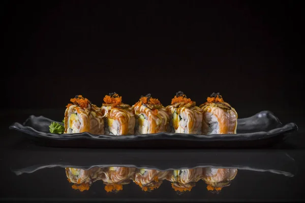 Lazacos Tekercs Tetején Foie Gras Roll Tradicionális Japán Étkezési Kerámia — Stock Fotó