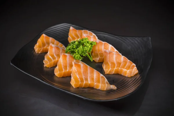 Lachs Sashimi Japanischer Essensstil Japanische Speisekarte Auf Schwarzem Hintergrund Roher — Stockfoto