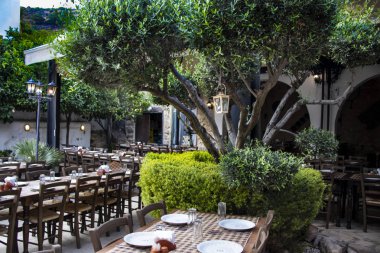 kıbrıs üzerinde geleneksel taverna