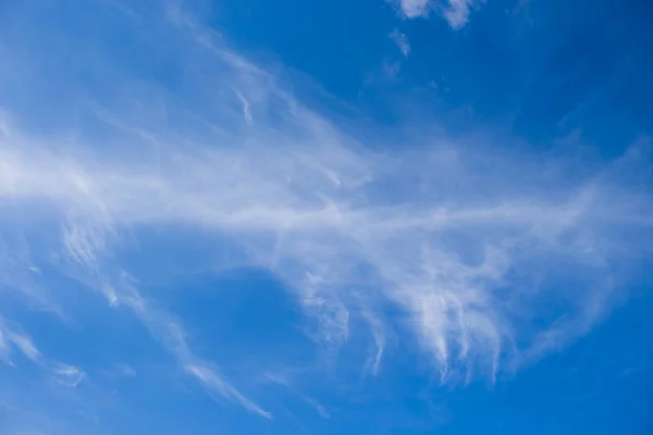 Blå Himmel Med Vita Moln — Stockfoto