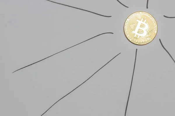 Bitcoin-Goldmünze mit Sonnenstrahlen — Stockbild Bitcoin Goldmünze Mit Sonnenstrahlen — Stockfoto
