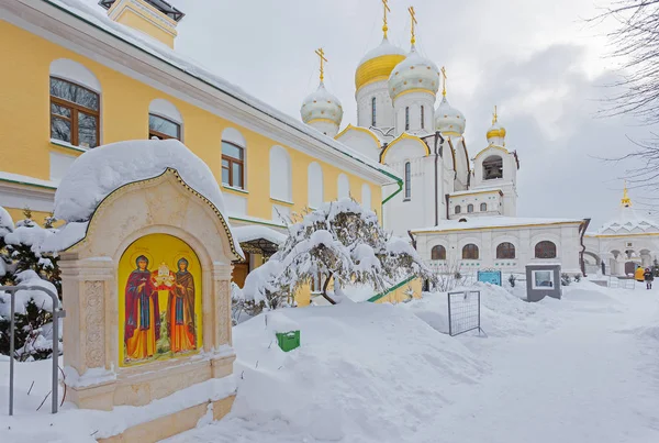 Moskova Rusya Ostozhenka Street Yakınındaki Zachatievsky Manastırı — Stok fotoğraf