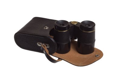 Beyaz arkaplanda izole edilmiş eski dürbünler