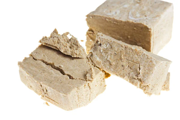 Smakelijke Zonnebloem Halva Witte Achtergrond — Stockfoto