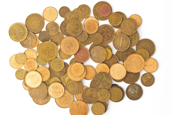 Плоска Лежала Купою Старих Металевих Російських Монет Ізольовані Білому Тлі — стокове фото