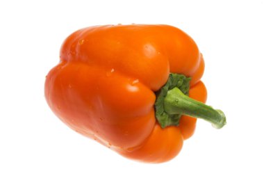 beyaz arkaplanda izole edilmiş tatlı biber.