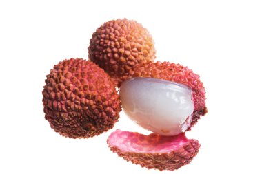 Beyaz arka plan üzerinde izole çilek lychee.