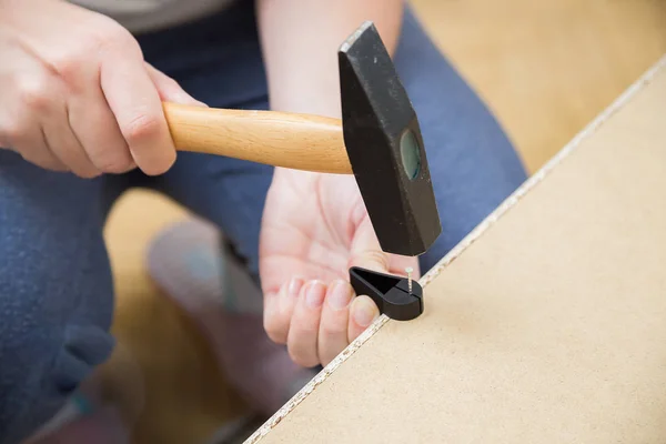 Självmontering Bröstet Händer Närbild — Stockfoto