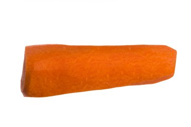 Beyaz arka plan üzerinde izole soyulmuş havuç