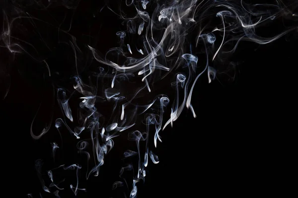 Incienso Humo Sobre Fondo Negro Foto Abstracta Con Remolinos Aire — Foto de Stock