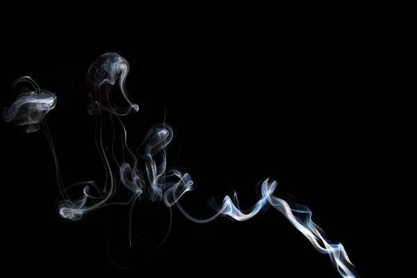 Incienso Humo Sobre Fondo Negro Foto Abstracta Con Remolinos Aire —  Fotos de Stock