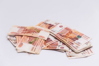Rus beş bin Rublesi banknotların büyük bir paket
