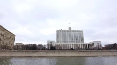 nehirden Moskova şehrinin görünümü