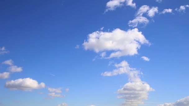 Timelapse Imagens Nuvens Céu Azul — Vídeo de Stock