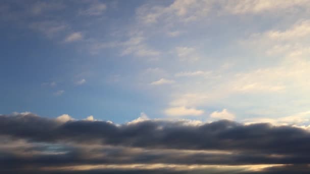 Şafakta Timelapse Güzel Bulutlar — Stok video