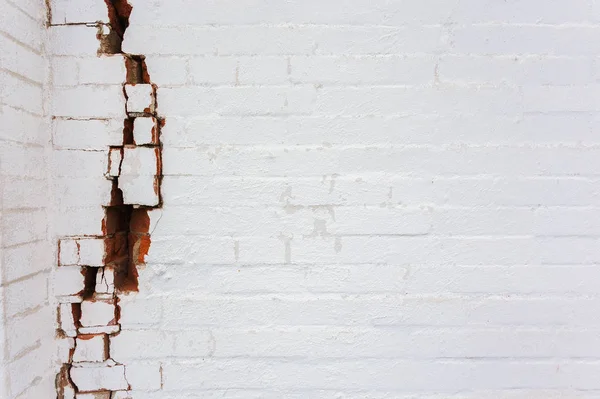 Antigua Pared Ladrillo Con Una Gran Fractura Grieta — Foto de Stock