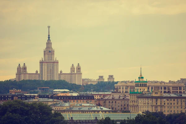 Universidade Msu Fundo Telhados Moscou — Fotografia de Stock