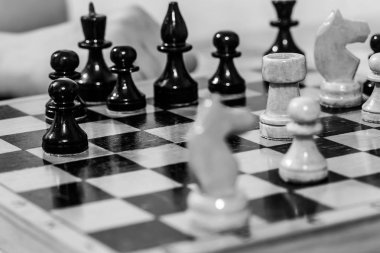 Masada eski ahşap satranç, Siyah beyaz modu