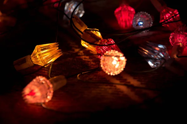 Glowing Christmas Garland Lights Bulbs Dark — Stock Photo, Image
