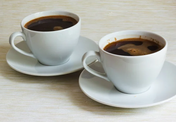 Δύο Πρωινά Μαύρα Ποτήρια Καφέ — Φωτογραφία Αρχείου