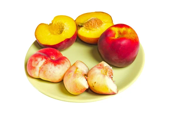 Frische Pfirsiche Früchte Isoliert Auf Teller — Stockfoto