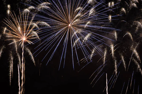 Hermosas Luces Fuegos Artificiales Cielo Nocturno — Foto de Stock