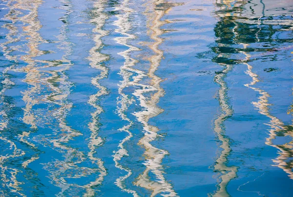 Reflet Des Mâts Yachts Dans Mer — Photo