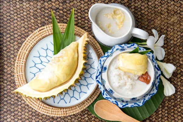 Sladká Lepkavá Rýže Durian Kokosovou Omáčkou Thajská Sladká Lepkavá Rýže — Stock fotografie