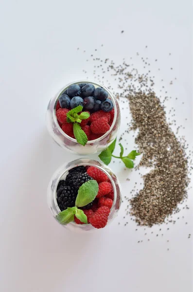 Two Glasses Delicious Homemade Smoothie Dessert Made Chia Berries Delicious — Stock Photo, Image
